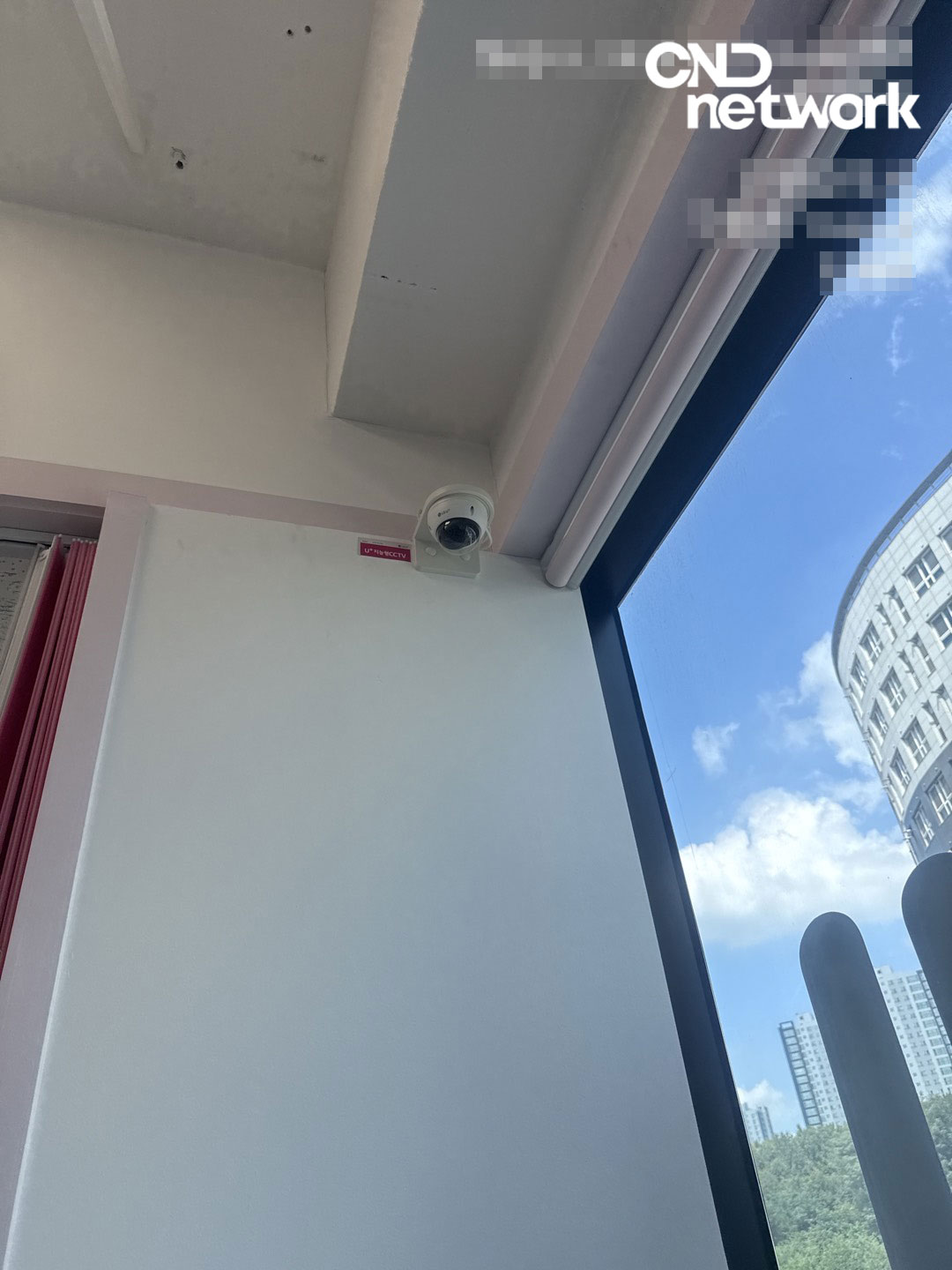 구월동 필라테스 스튜디오 천장에 새로 설치된 LG U+ 지능형 CCTV 카메라